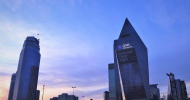 Nam Sang Ji Appears Hurt As Chun Hee Joo Watches With Tears In “Pearl In Red”